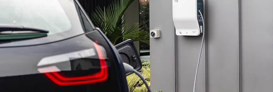 Schneider Electric EVlink Wallbox uzlādes stacija